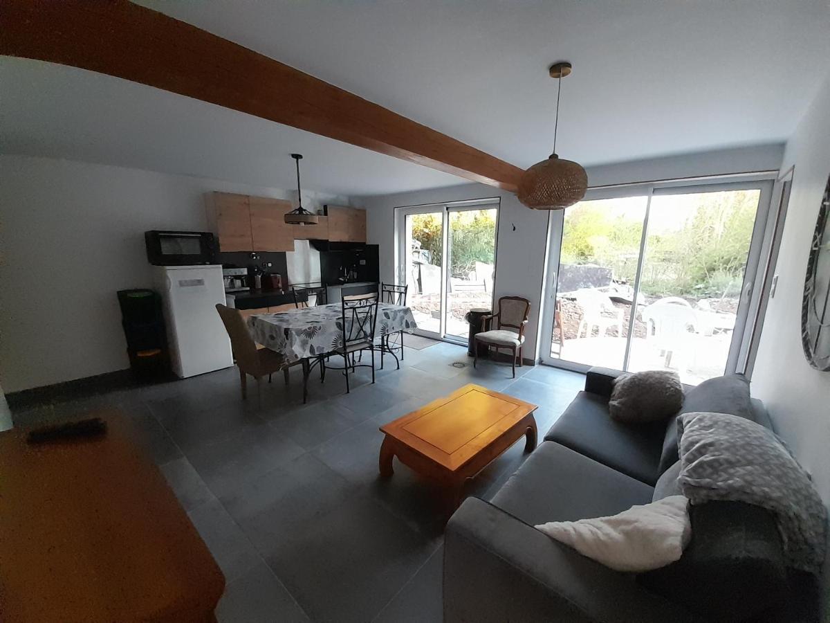 Appartement Sur Jardin Au Calme A Pernes 1 Chambre Eksteriør bilde